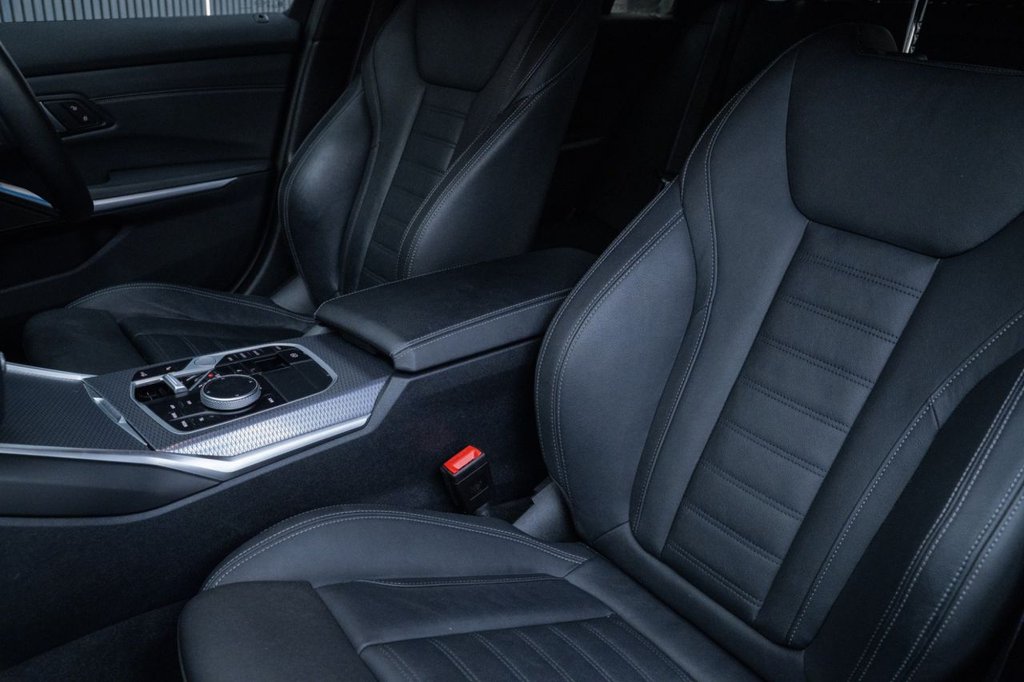 Used BMW 3 Series 2024 for sale - 77139395: Photo 32