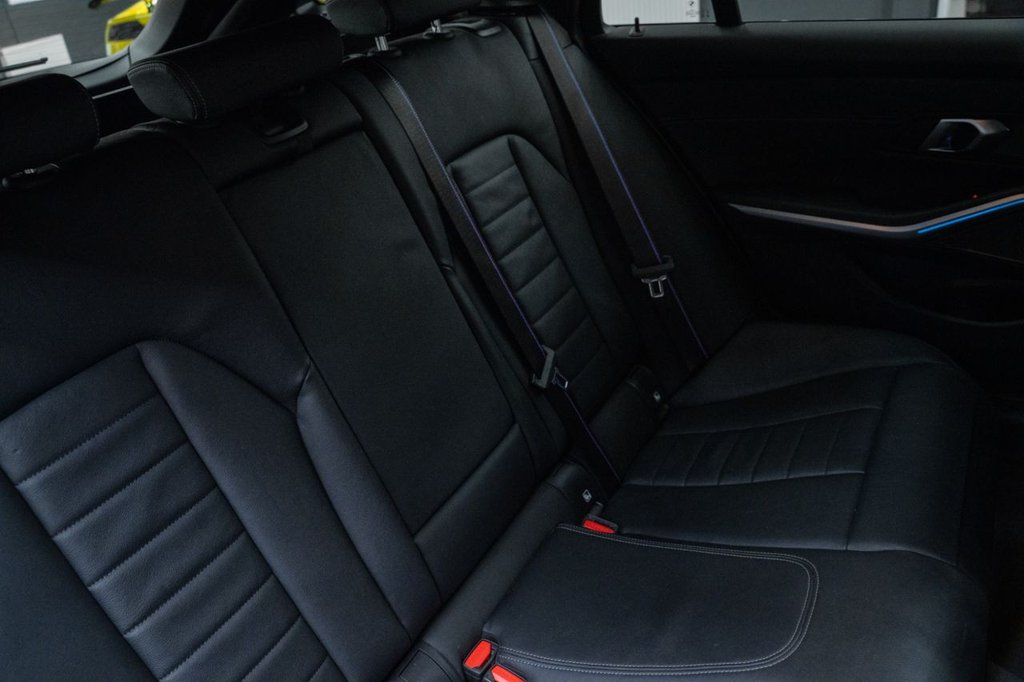 Used BMW 3 Series 2024 for sale - 77139395: Photo 34