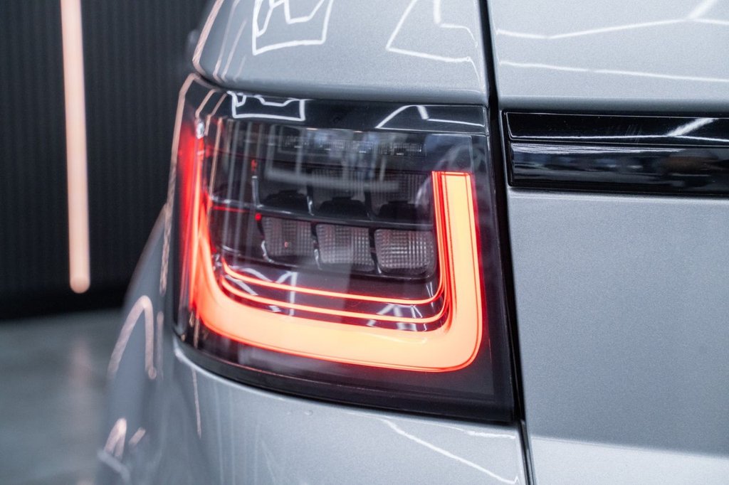 Used Land Rover Range Rover Sport 2018 for sale - 76132534: Photo 10