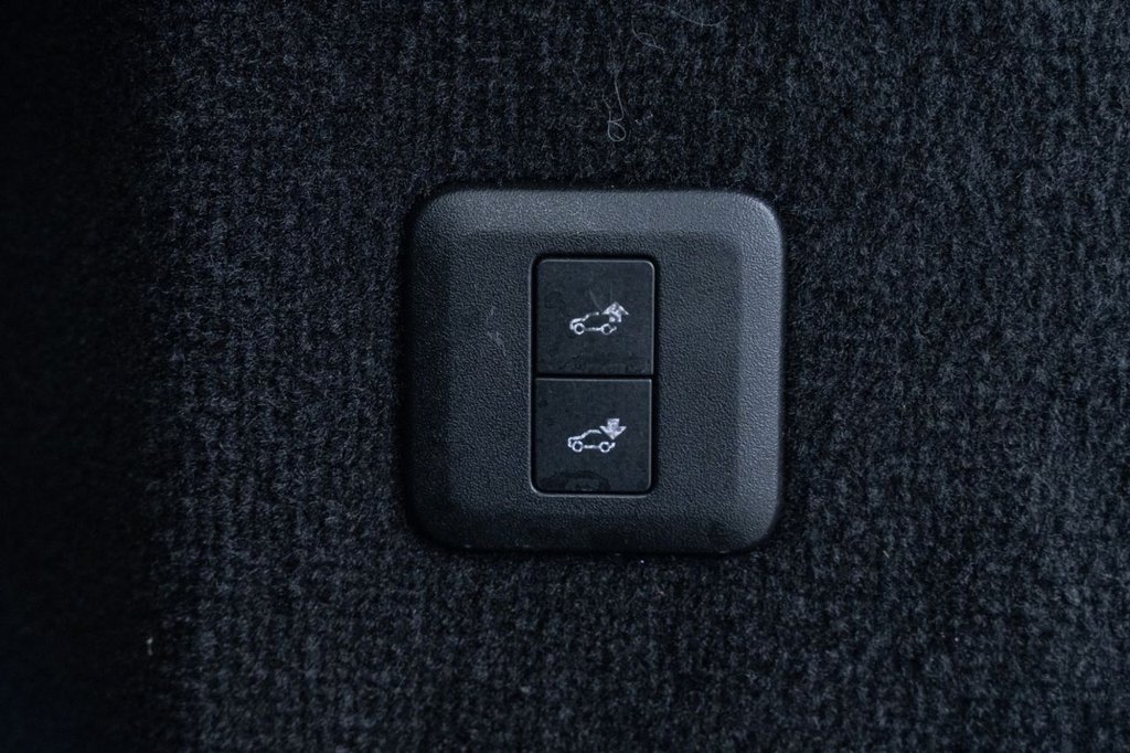 Used Land Rover Range Rover Sport 2018 for sale - 76132534: Photo 43