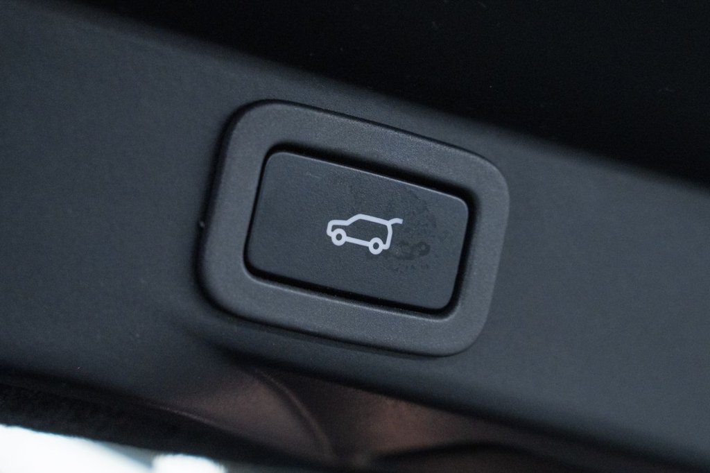 Used Land Rover Range Rover Sport 2018 for sale - 76132534: Photo 44