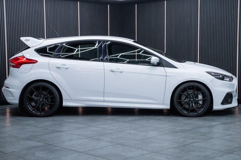 Used Ford Focus 2017 for sale - 76883009: Photo 11