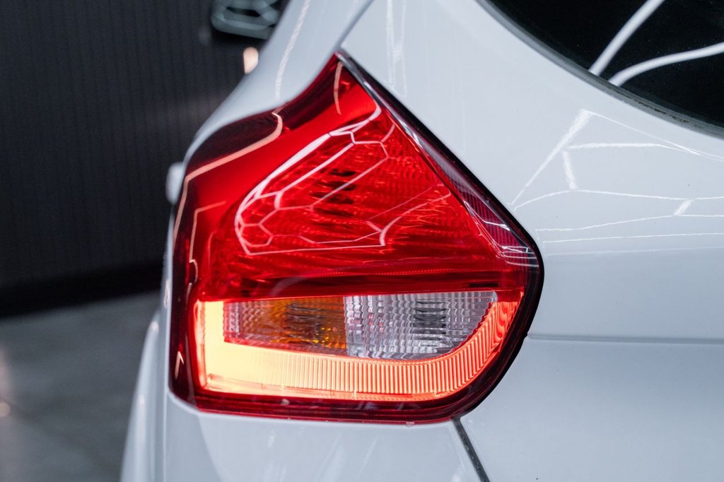 Used Ford Focus 2017 for sale - 76883009: Photo 13