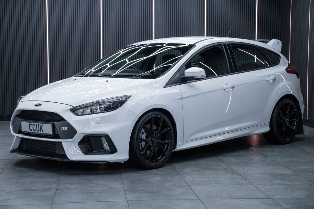 Used Ford Focus 2017 for sale - 76883009: Photo 3