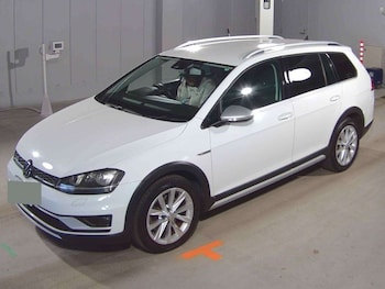 Used Volkswagen Golf 2016 for sale - 78557841: Photo