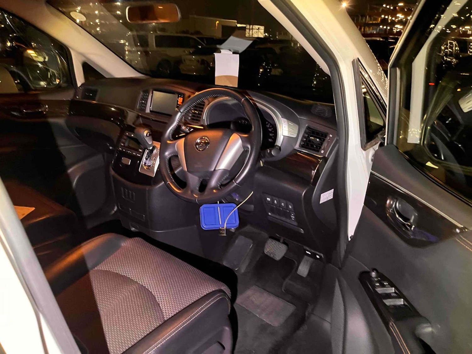 Used Nissan Elgrand 2013 for sale - 77762345: Photo 13