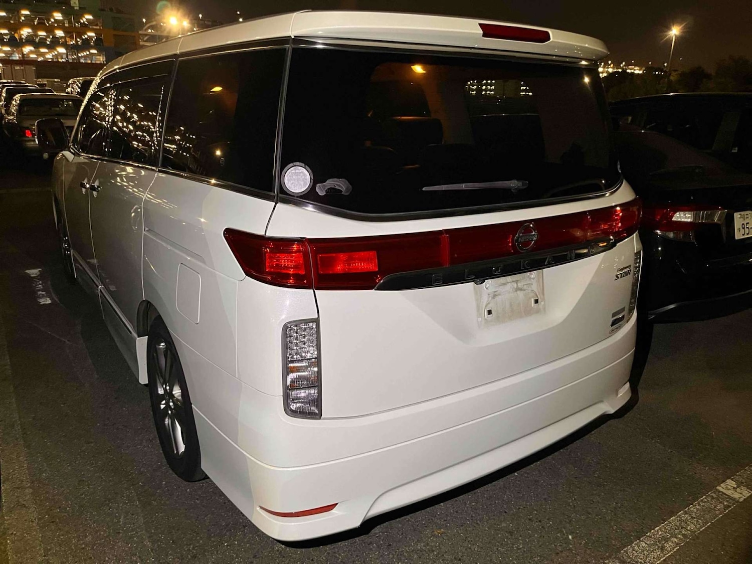 Used Nissan Elgrand 2013 for sale - 77762345: Photo 7