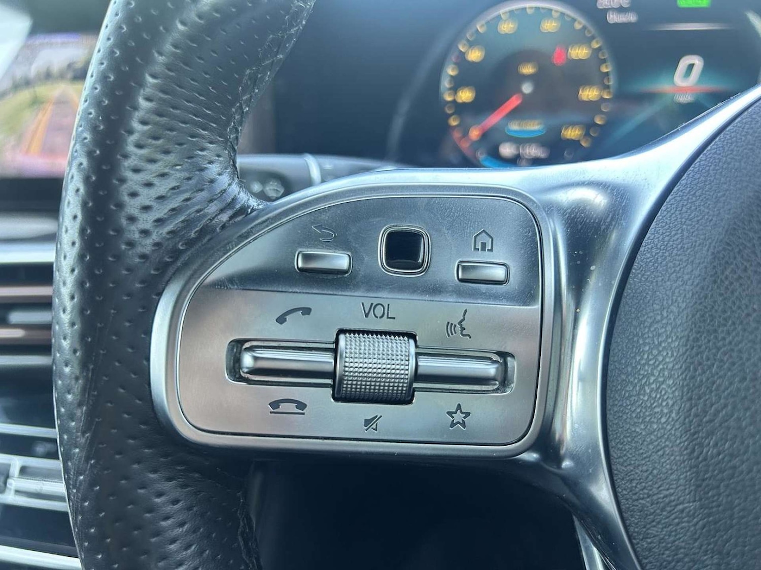 Used Mercedes-Benz EQC 2020 for sale - 76776880: Photo 26