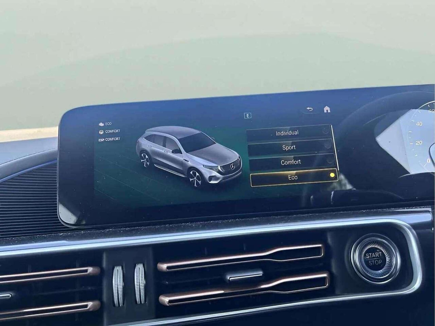 Used Mercedes-Benz EQC 2020 for sale - 76776880: Photo 45