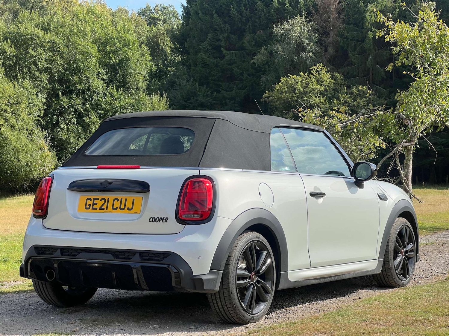 Used MINI Convertible 2021 for sale - 76776932: Photo 10