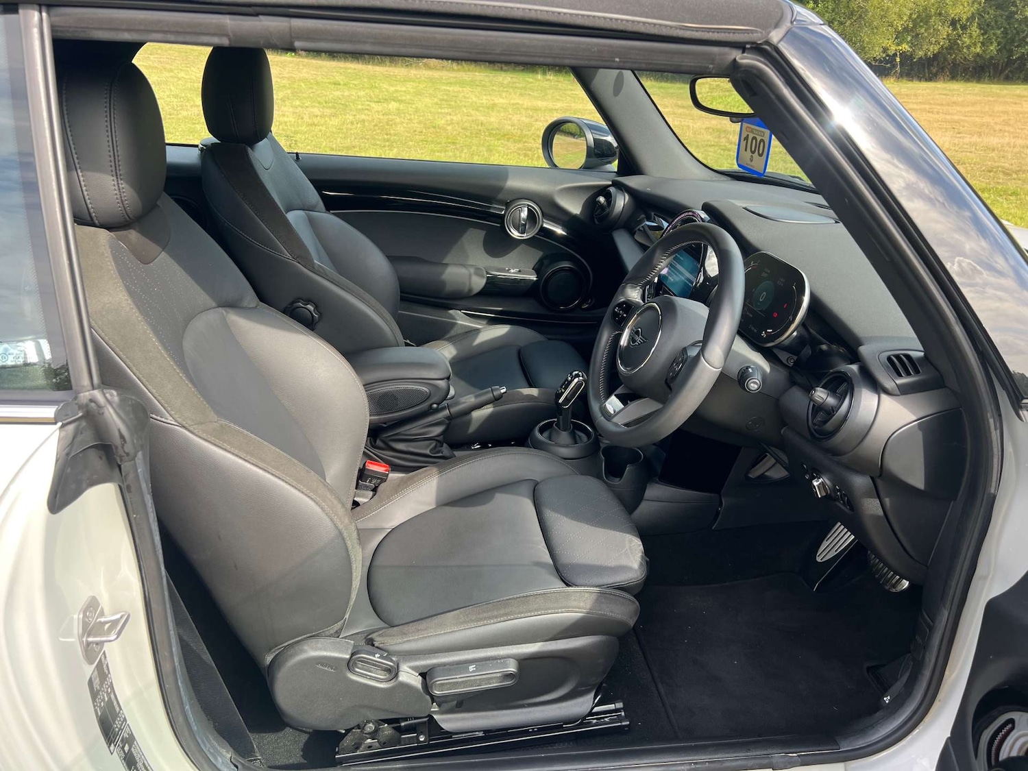 Used MINI Convertible 2021 for sale - 76776932: Photo 24