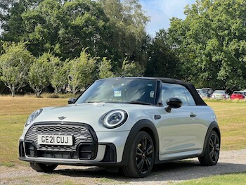 Used MINI Convertible 2021 for sale - 76776932: Photo