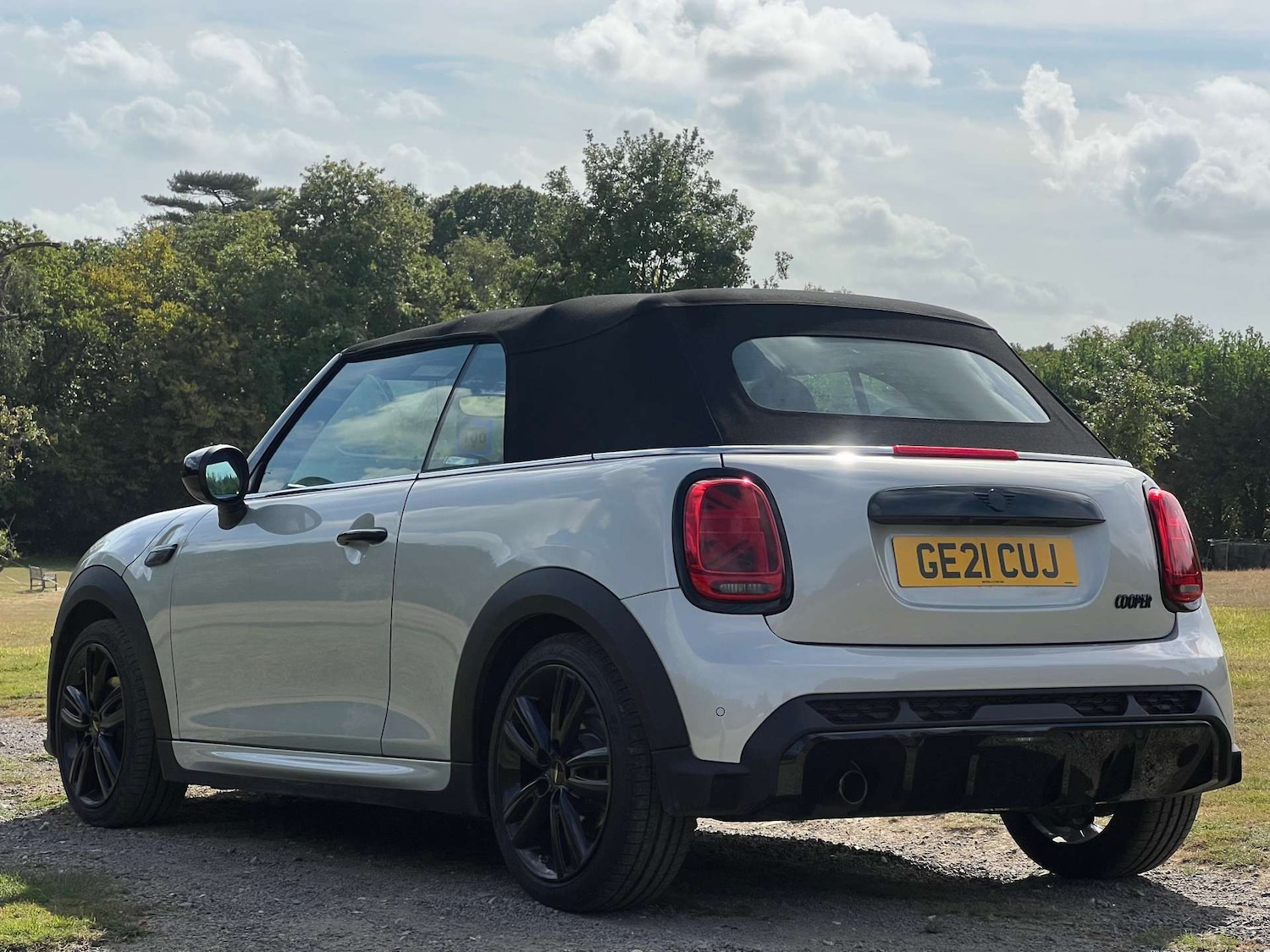 Used MINI Convertible 2021 for sale - 76776932: Photo 8