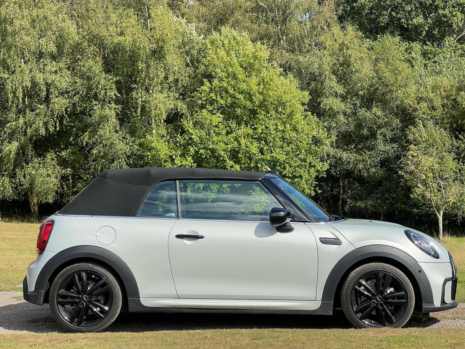 Used MINI Convertible 2021 for sale - 76776932: Photo 9