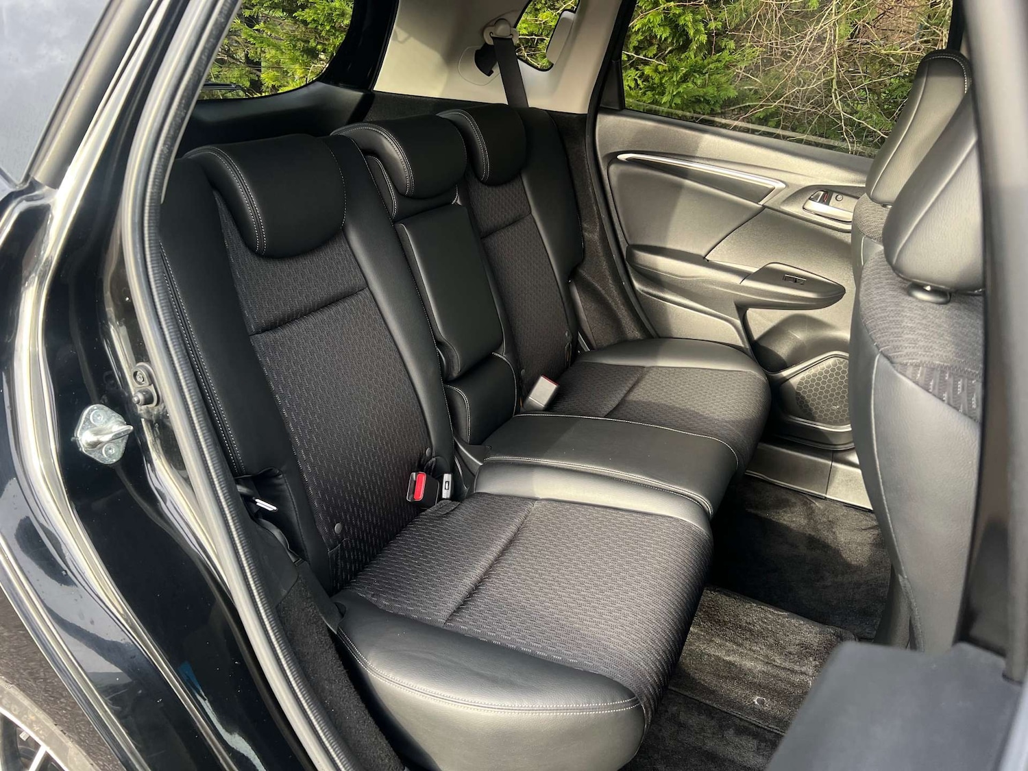 Used Honda Jazz 2014 for sale - 76983898: Photo 11