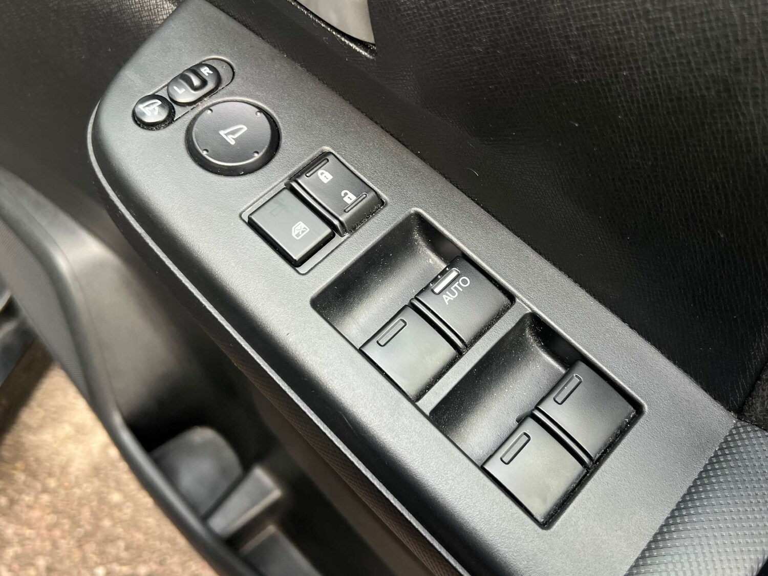 Used Honda Stepwagon 2013 for sale - 77364253: Photo 16