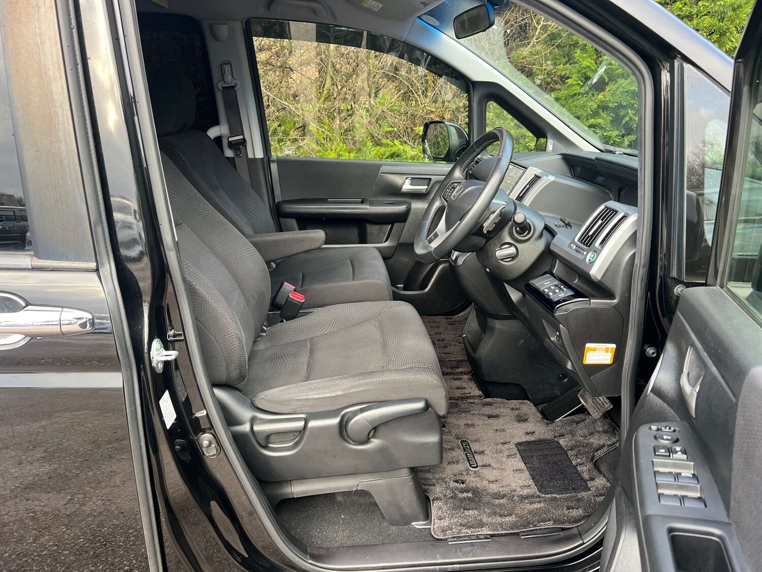 Used Honda Stepwagon 2013 for sale - 77364253: Photo 18