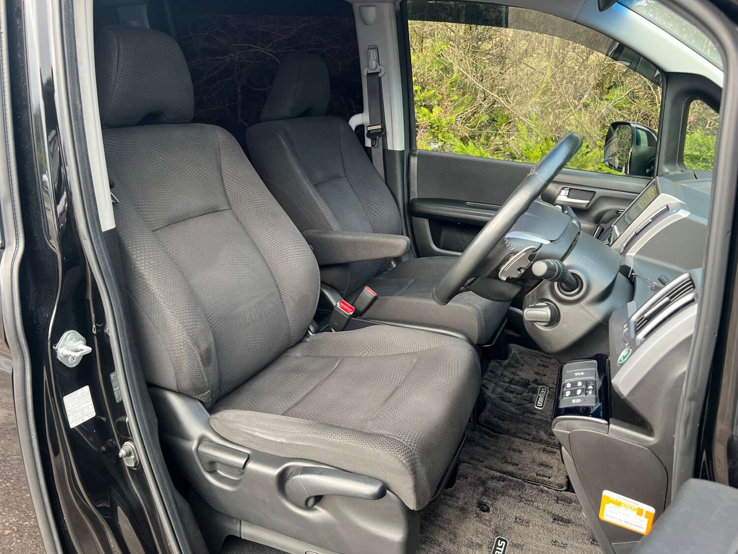 Used Honda Stepwagon 2013 for sale - 77364253: Photo 19