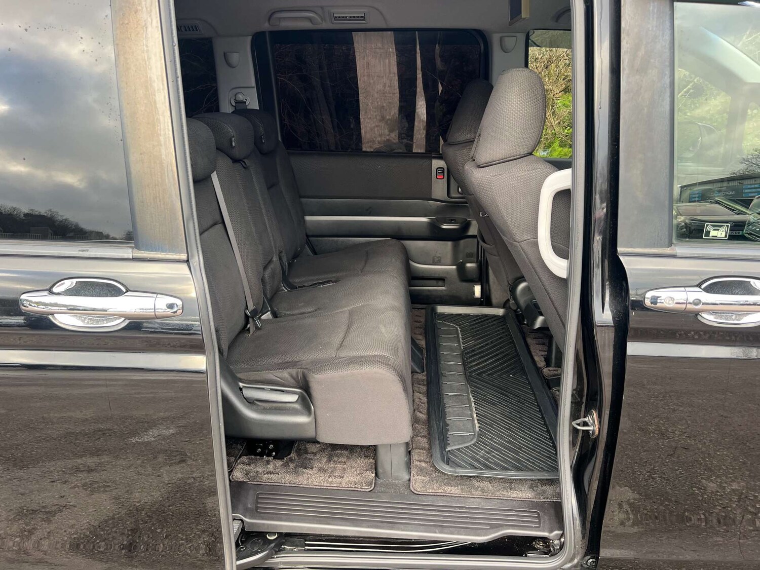 Used Honda Stepwagon 2013 for sale - 77364253: Photo 20