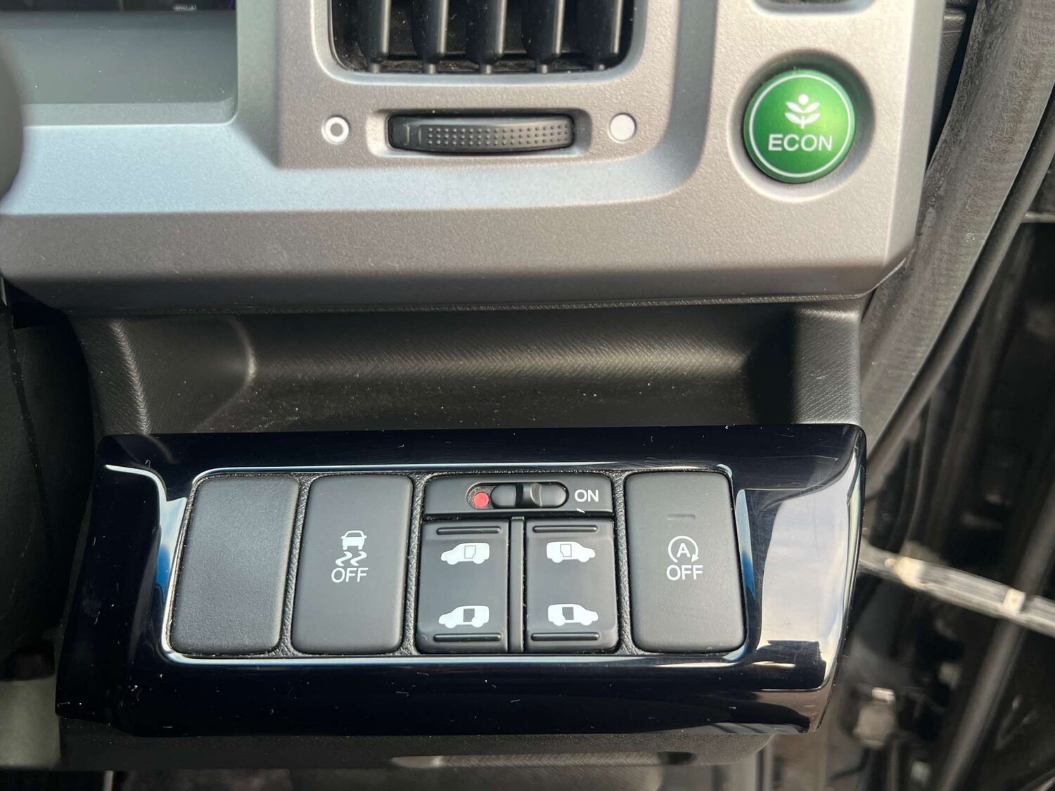 Used Honda Stepwagon 2013 for sale - 77364253: Photo 23