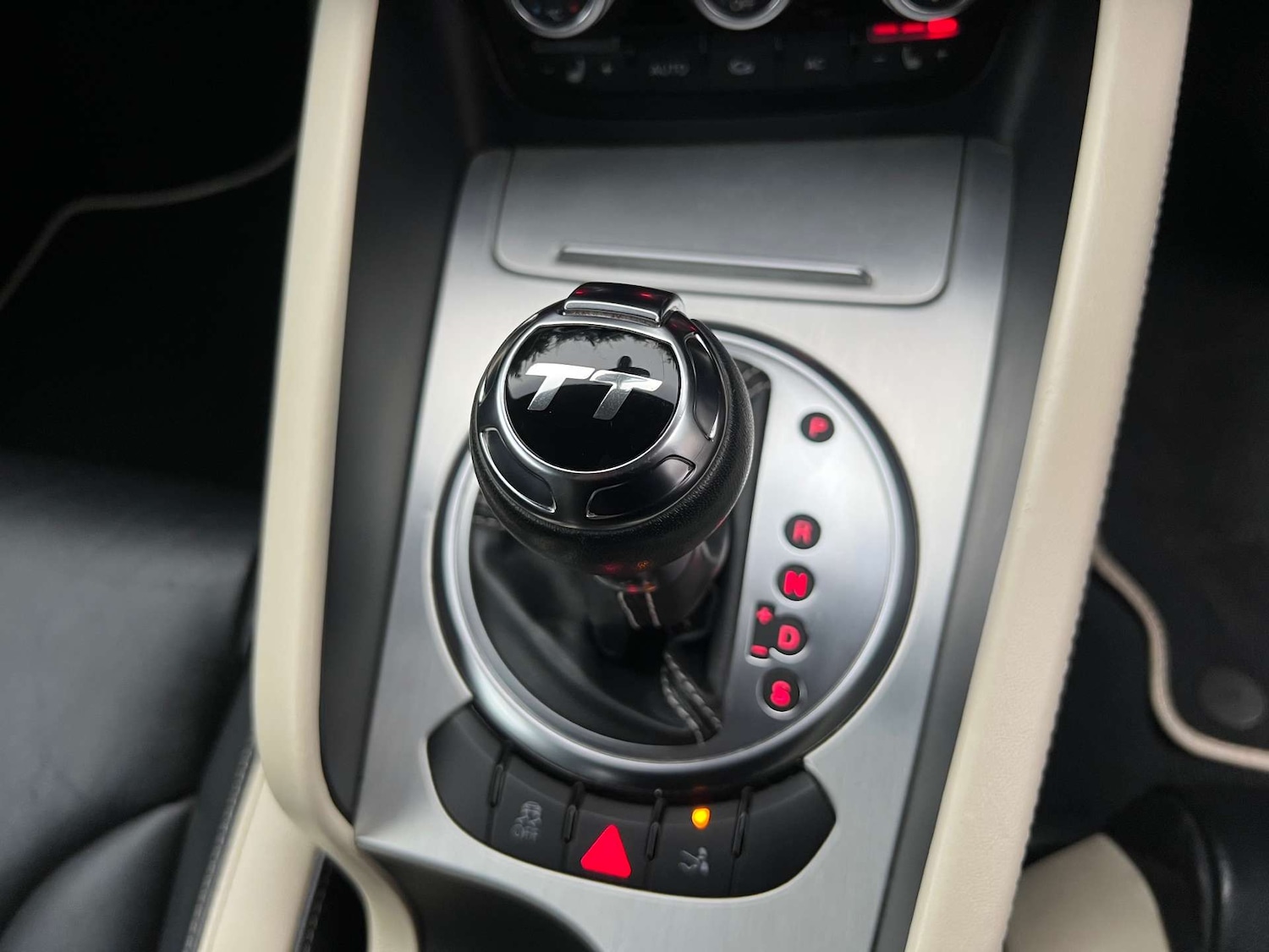 Used Audi TT 2013 for sale - 76776960: Photo 37