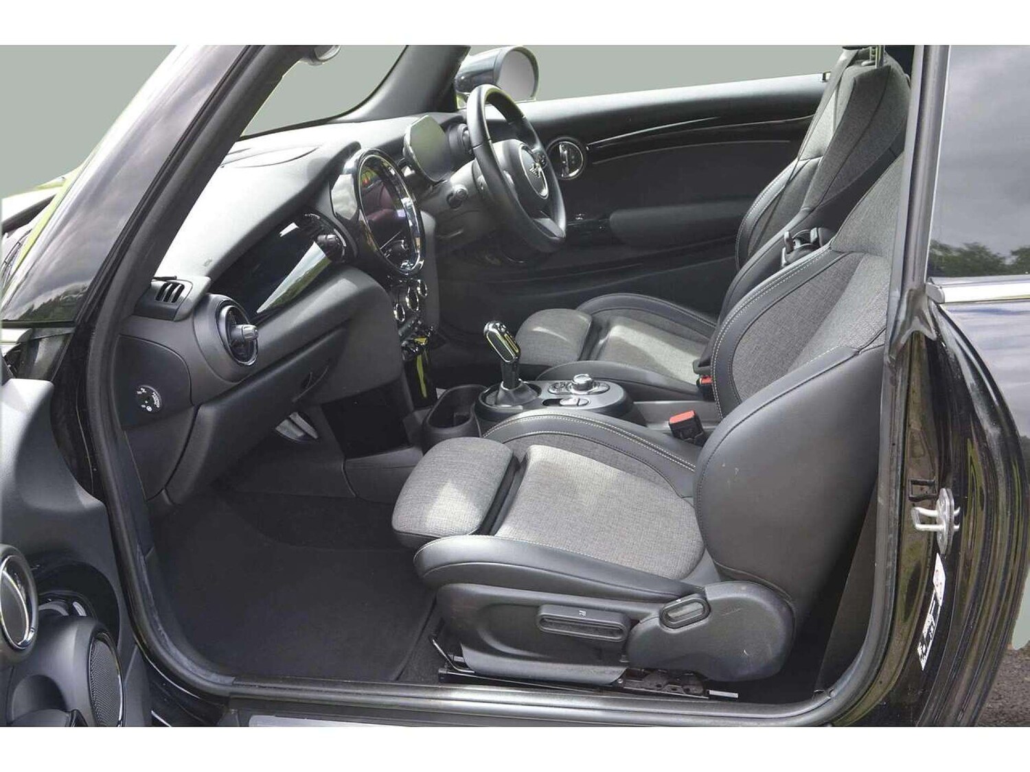 Used MINI Electric Hatch 2021 for sale - 77364244: Photo 17