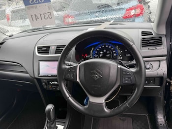 Used Suzuki Swift 2015 for sale - 79513937: Photo