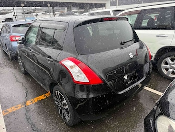Used Suzuki Swift 2015 for sale - 79513937: Photo