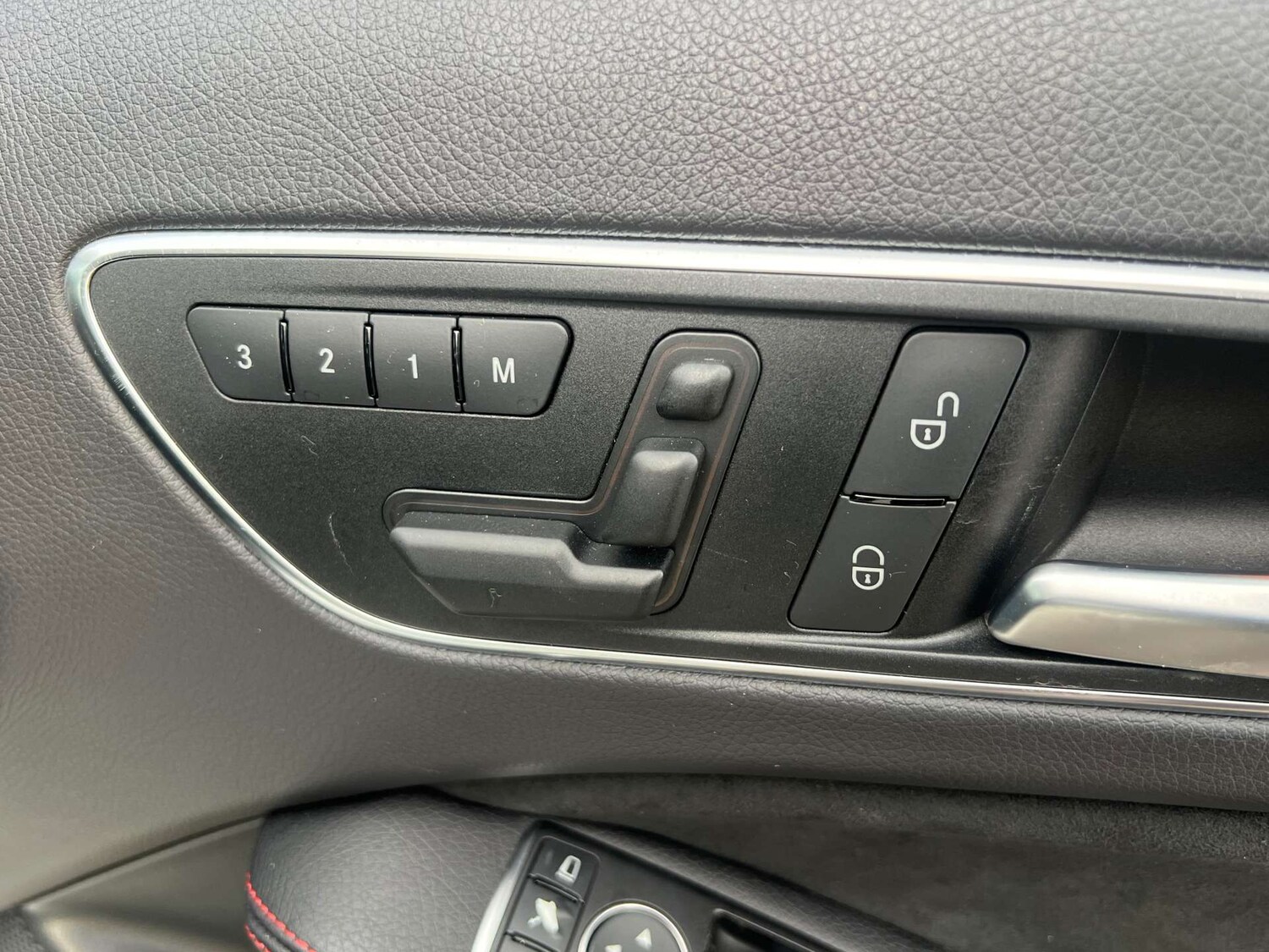 Used Mercedes-Benz A-Class 2014 for sale - 77545024: Photo 15