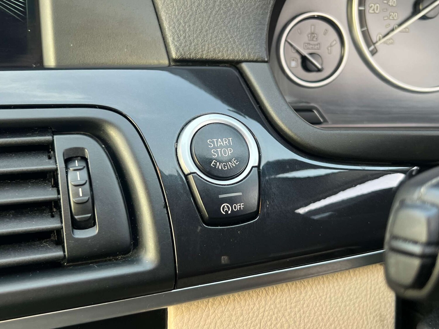 Used BMW 5 Series 2013 for sale - 77813576: Photo 24