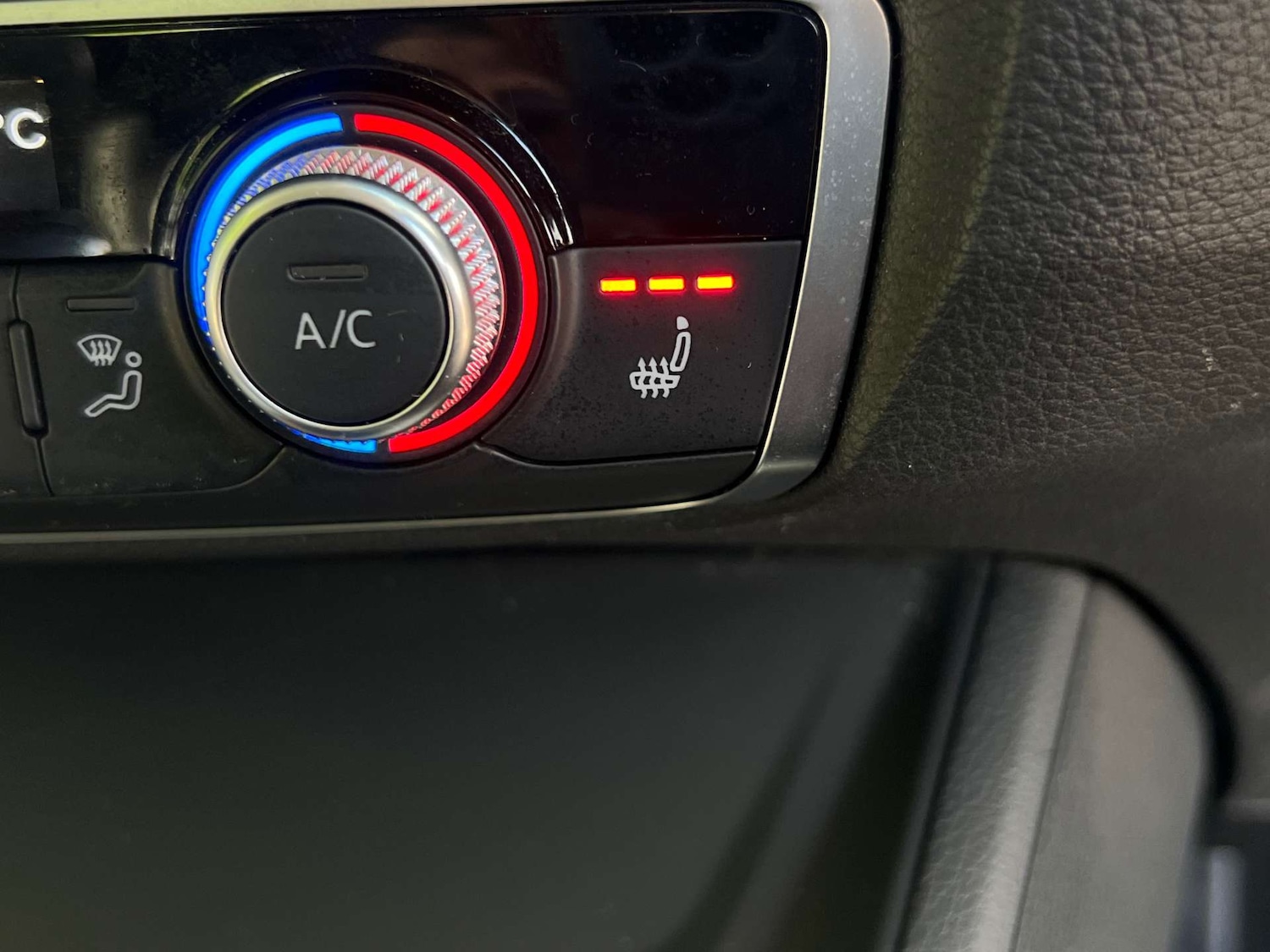 Used Audi Q3 2022 for sale - 76776878: Photo 39