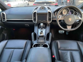 Used Porsche Cayenne 2013 for sale - 78557820: Photo