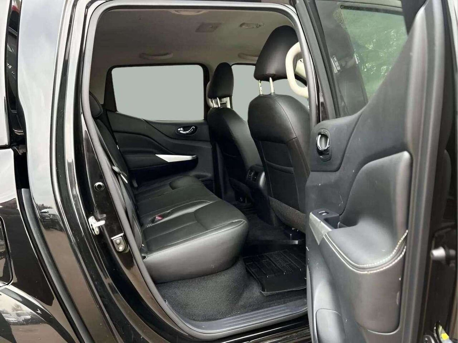 Used Nissan Navara 2020 for sale - 76776915: Photo 23