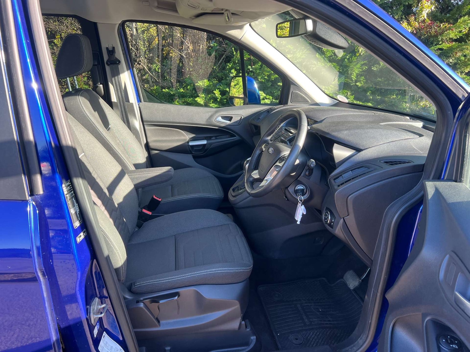 Used Ford Tourneo Connect 2016 for sale - 76776991: Photo 21