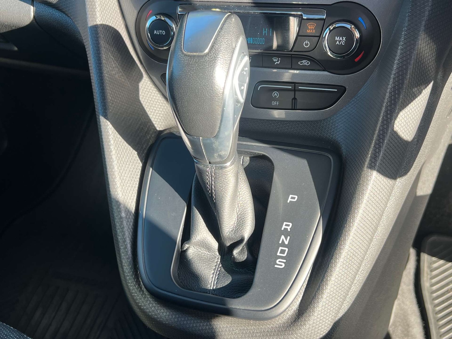 Used Ford Tourneo Connect 2016 for sale - 76776991: Photo 41