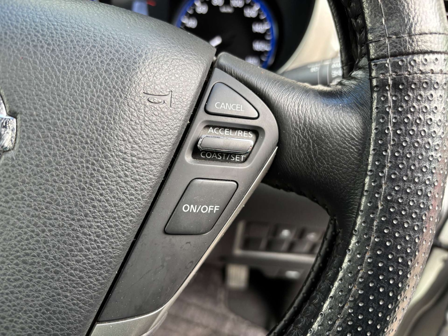 Used Nissan Elgrand 2015 for sale - 76983904: Photo 27