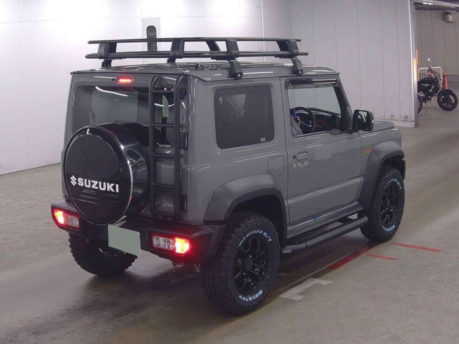 Used Suzuki Jimny 2019 for sale - 76959833: Photo 9