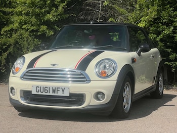 Used MINI Convertible 2011 for sale - 79437440: Photo