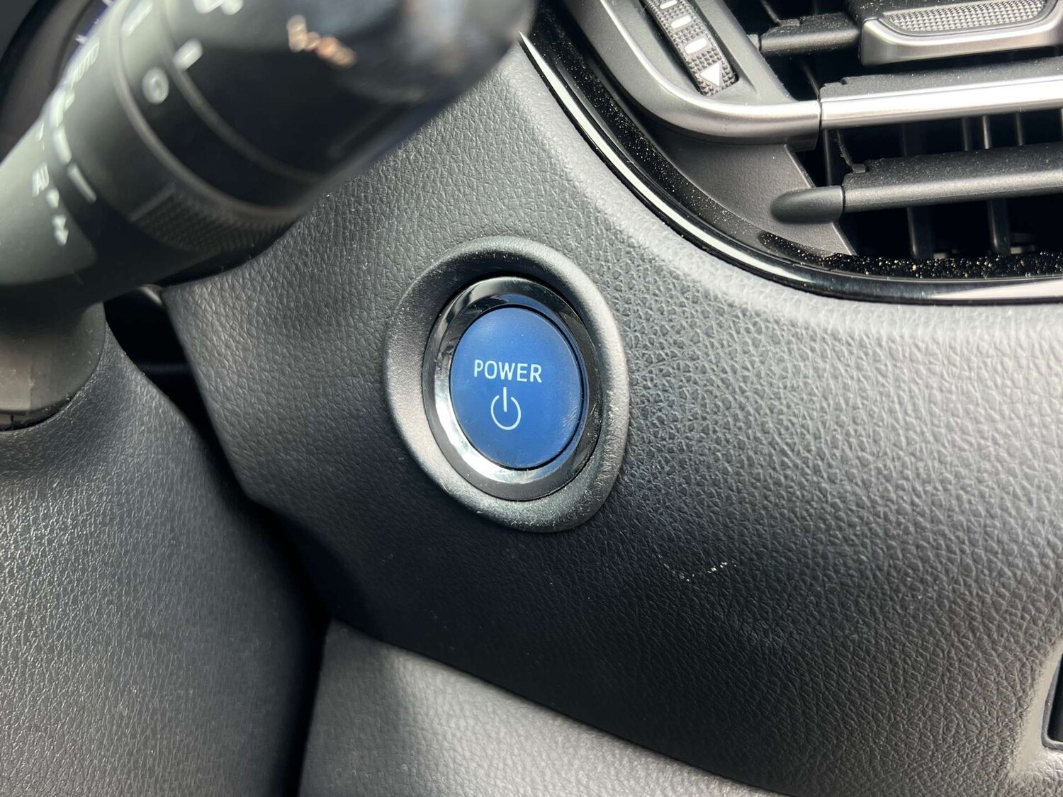 Used Toyota C-HR 2019 for sale - 77983799: Photo 24