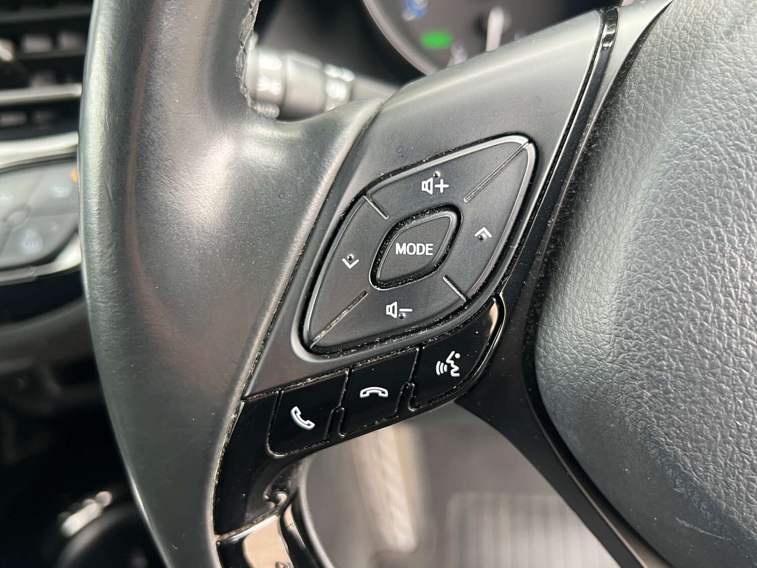 Used Toyota C-HR 2019 for sale - 77983799: Photo 26