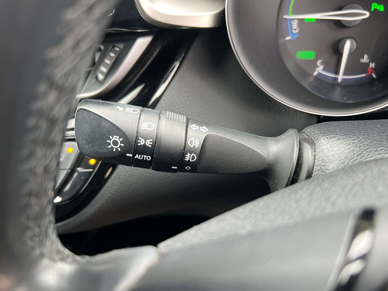 Used Toyota C-HR 2019 for sale - 77983799: Photo 28