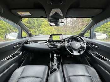 Used Toyota C-HR 2019 for sale - 77983799: Photo