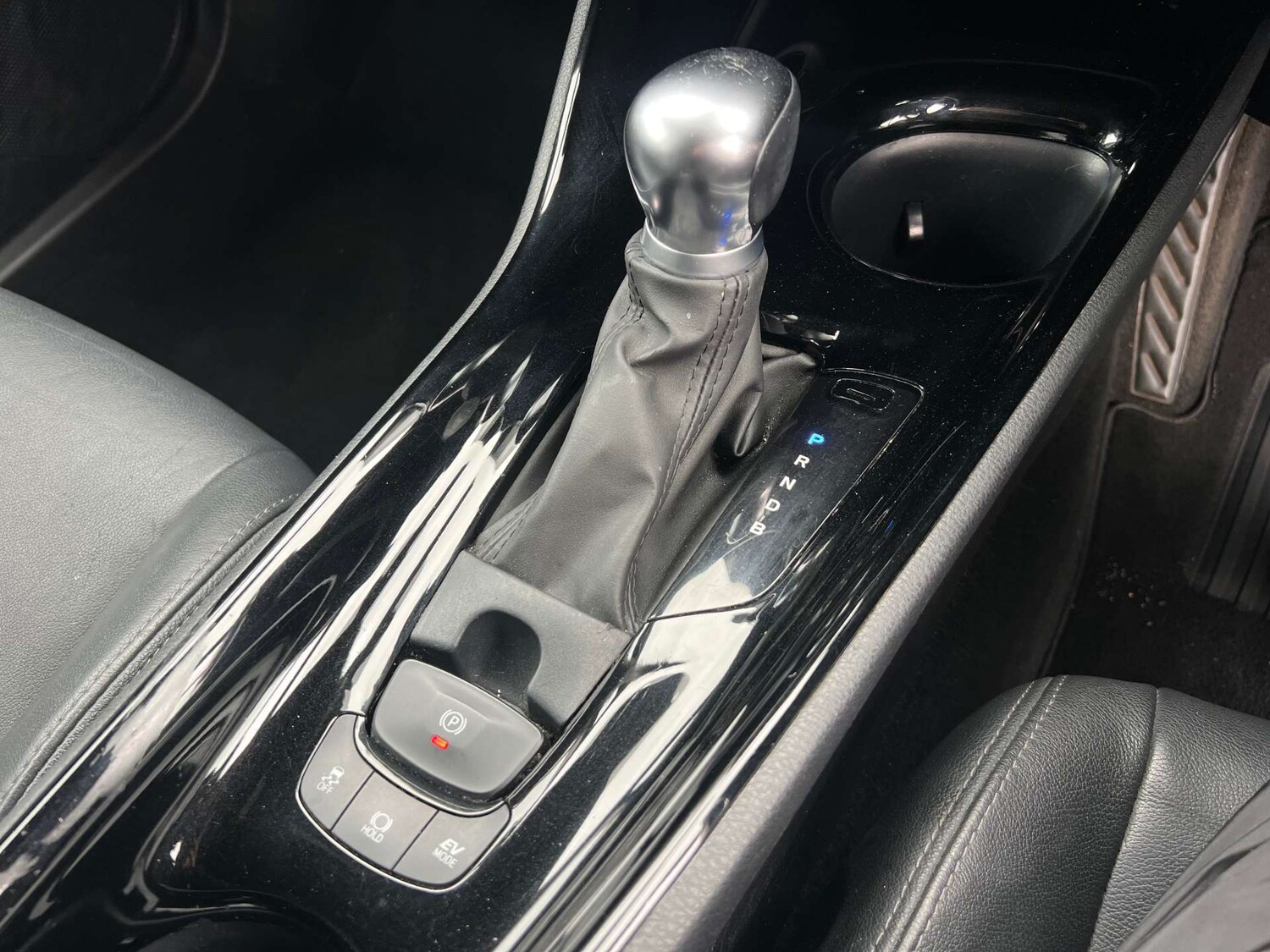 Used Toyota C-HR 2019 for sale - 77983799: Photo 37