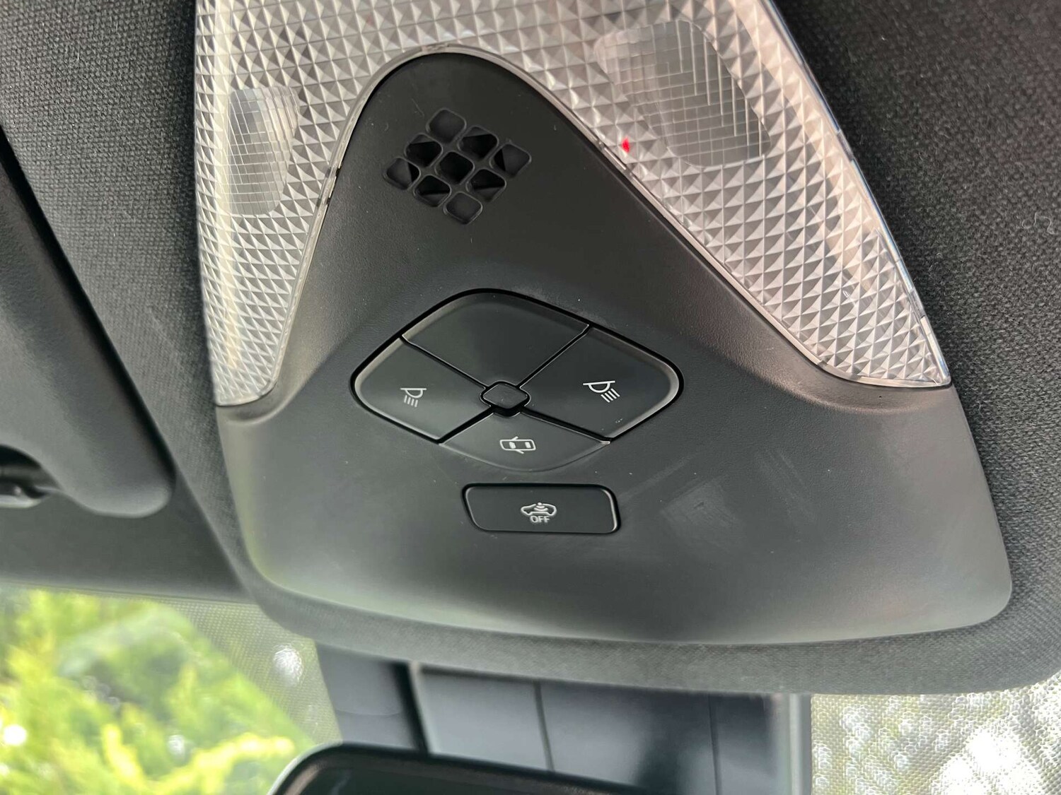 Used Toyota C-HR 2019 for sale - 77983799: Photo 46