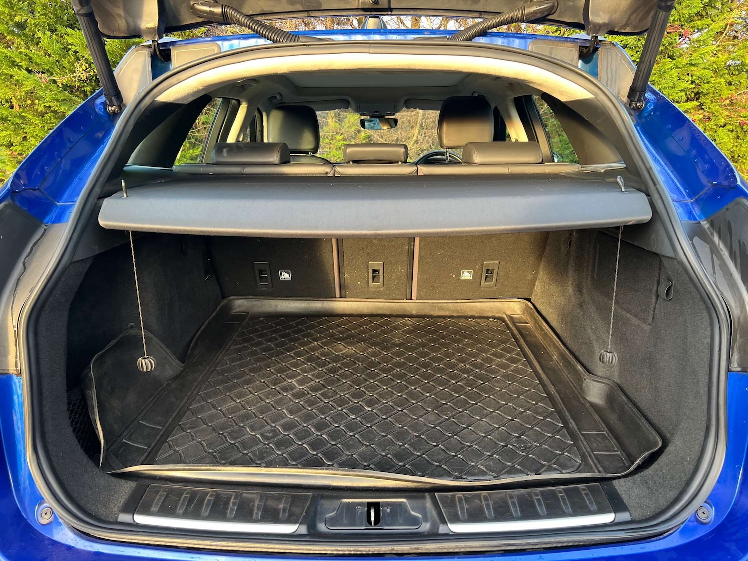 Used Jaguar F-Pace 2019 for sale - 76776917: Photo 13