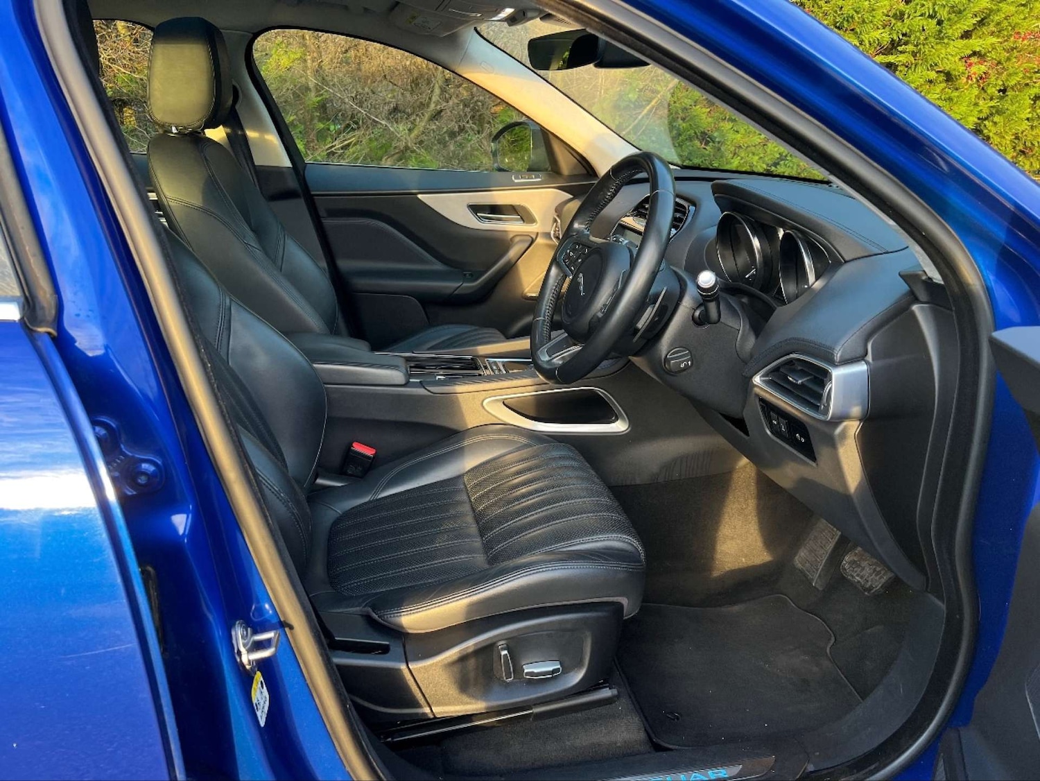 Used Jaguar F-Pace 2019 for sale - 76776917: Photo 20