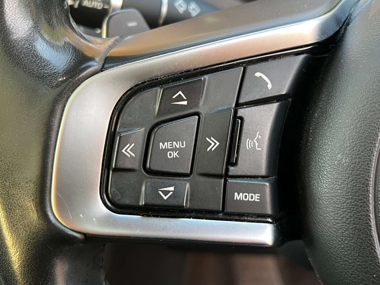 Used Jaguar F-Pace 2019 for sale - 76776917: Photo 28