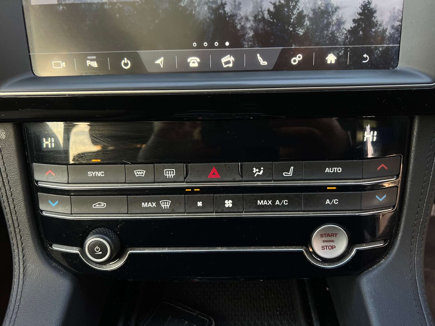 Used Jaguar F-Pace 2019 for sale - 76776917: Photo 36