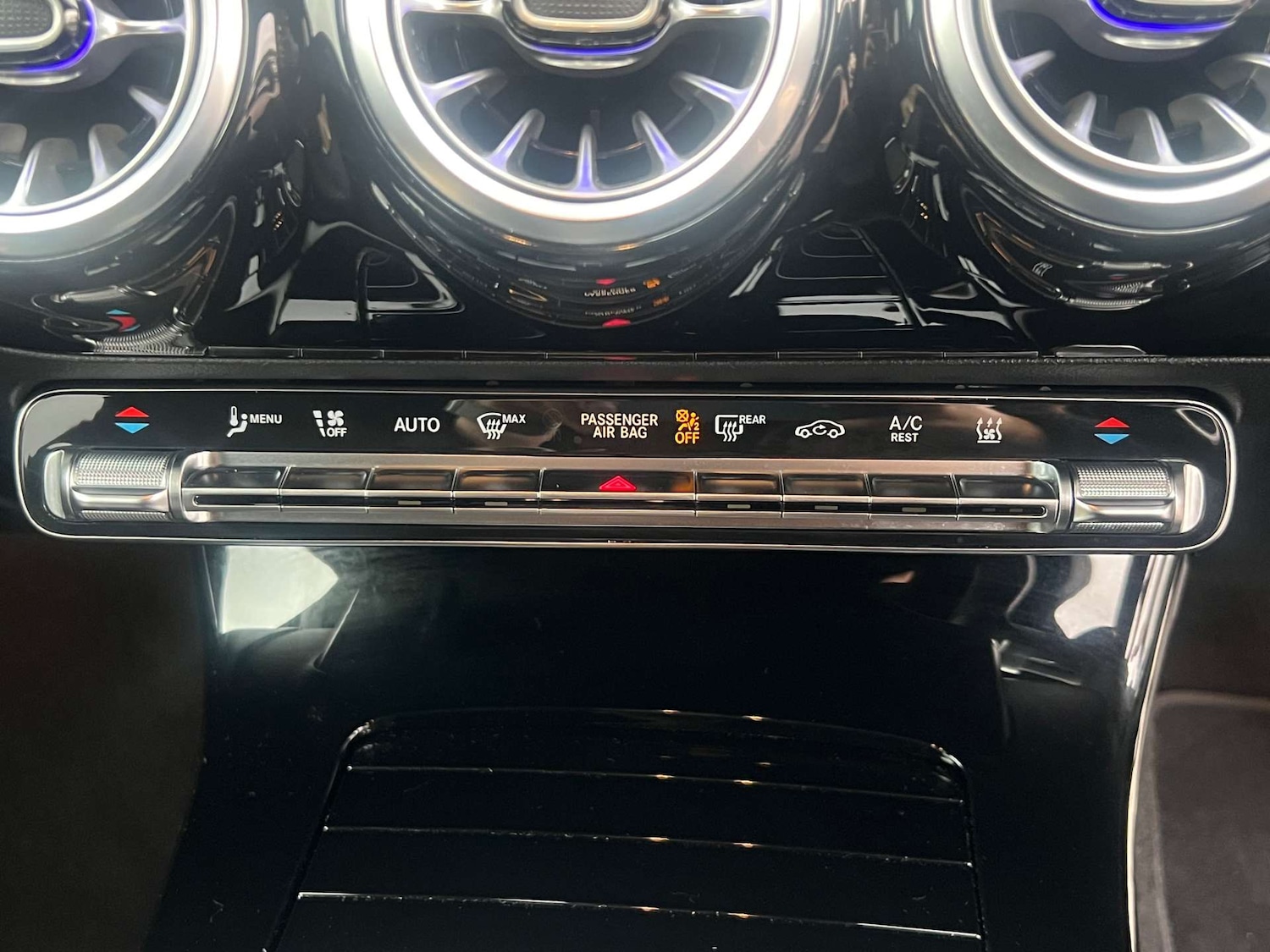 Used Mercedes-Benz A-Class 2024 for sale - 76892342: Photo 38