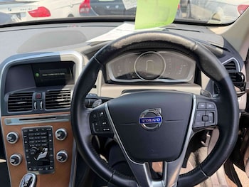 Used Volvo XC60 2016 for sale - 79437563: Photo